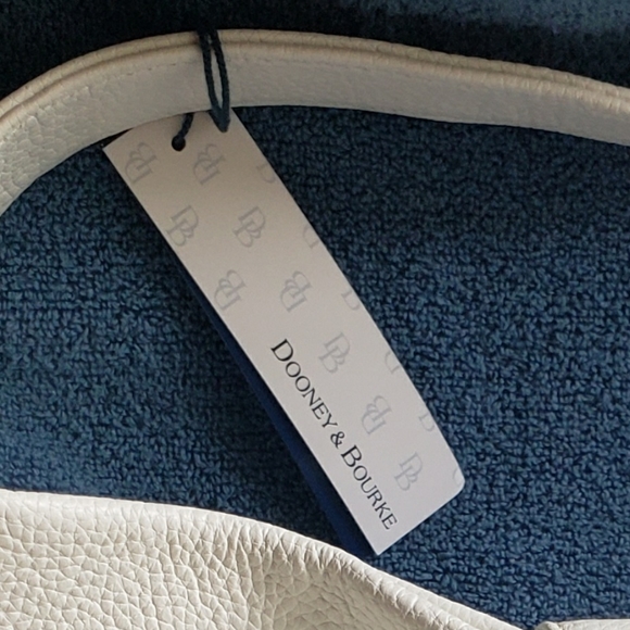 NWT Dooney and Bourke Pebble Grain Logo Lock Bag and Wallet - Picture 7 of 12